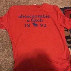Red Abercrombie shirt size XL kids